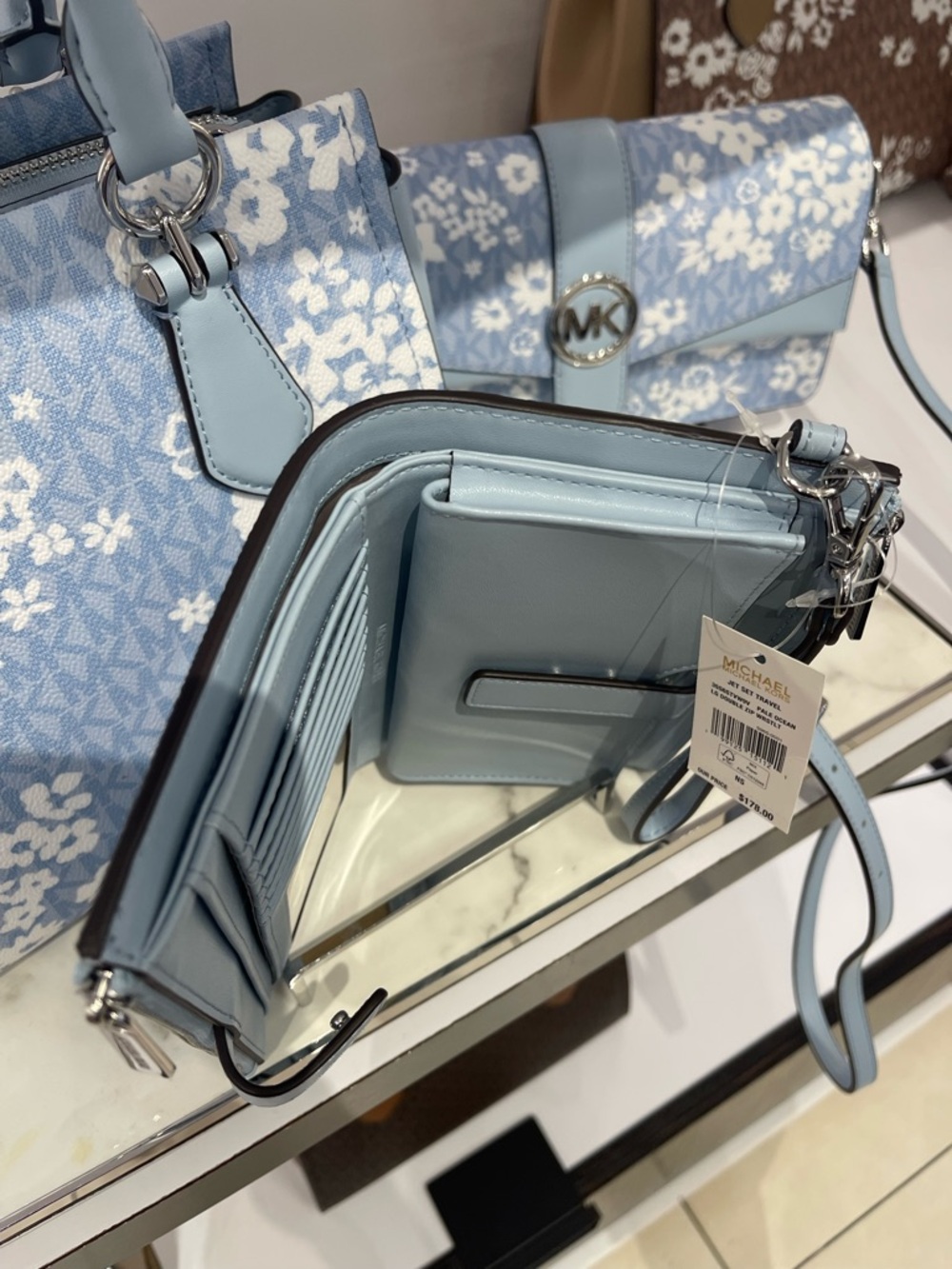 MICHAEL KORS JST Lg Double Zip Printed Signature Logo Wristlet
Pale Ocean 
NWT - Picture 6 of 16